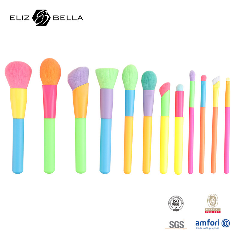 12pcs 다채로운 플라스틱 손잡이 및 알루미늄 페루 뷰티 화장품 브러쉬 세트 샘플